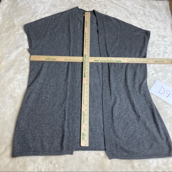 Neiman Marcus 100% Cashmere Open Cardigan Flawed - Picture 2 of 7
